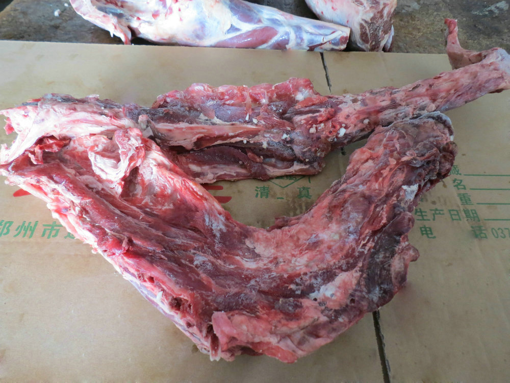 河南郑州羊肉|烤全羊批发零售基地-豫东小山羊