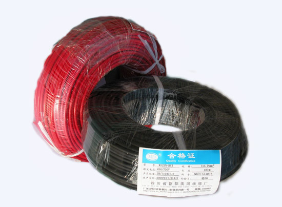 汉缆股份董秘回复：目前电缆护套材料有：橡胶类和塑料类根据不用的使用环境和性能要求来选择不同的材料至于材料中添加的材料满足性能指标是材料生产厂家的事具体需要材料供货商来定我们购买材料部分材料是外购的！谢谢